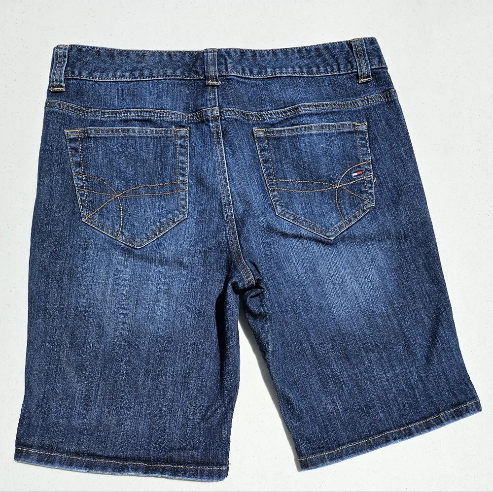 TOMMY HILFIGER Blue Denim Jean SHORTS size 8 Spandex 2% - Picture 2 of 3
